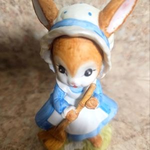 Vintage Lefton bunny